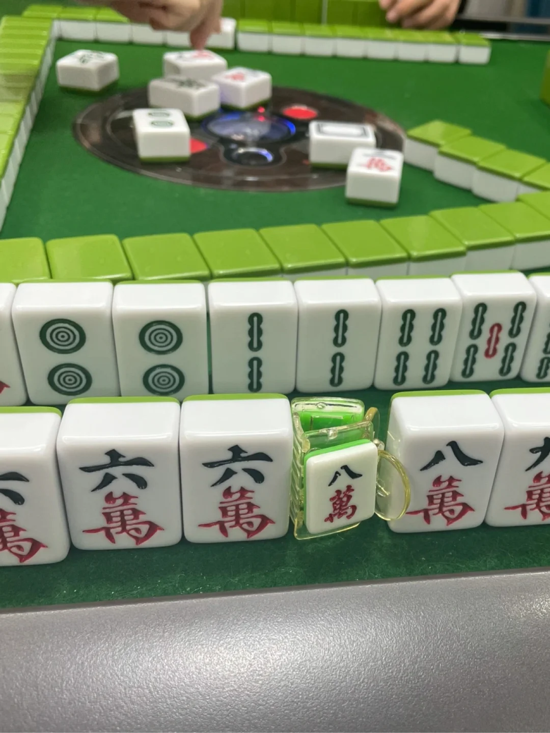 麻将香港叫什么名字_香港麻将2_麻将香港明星三缺一