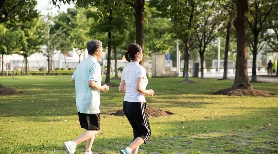 什么生肖吃粗茶淡饭_粗人吃细粮是什么生肖_粗人吃细粮打一生肖